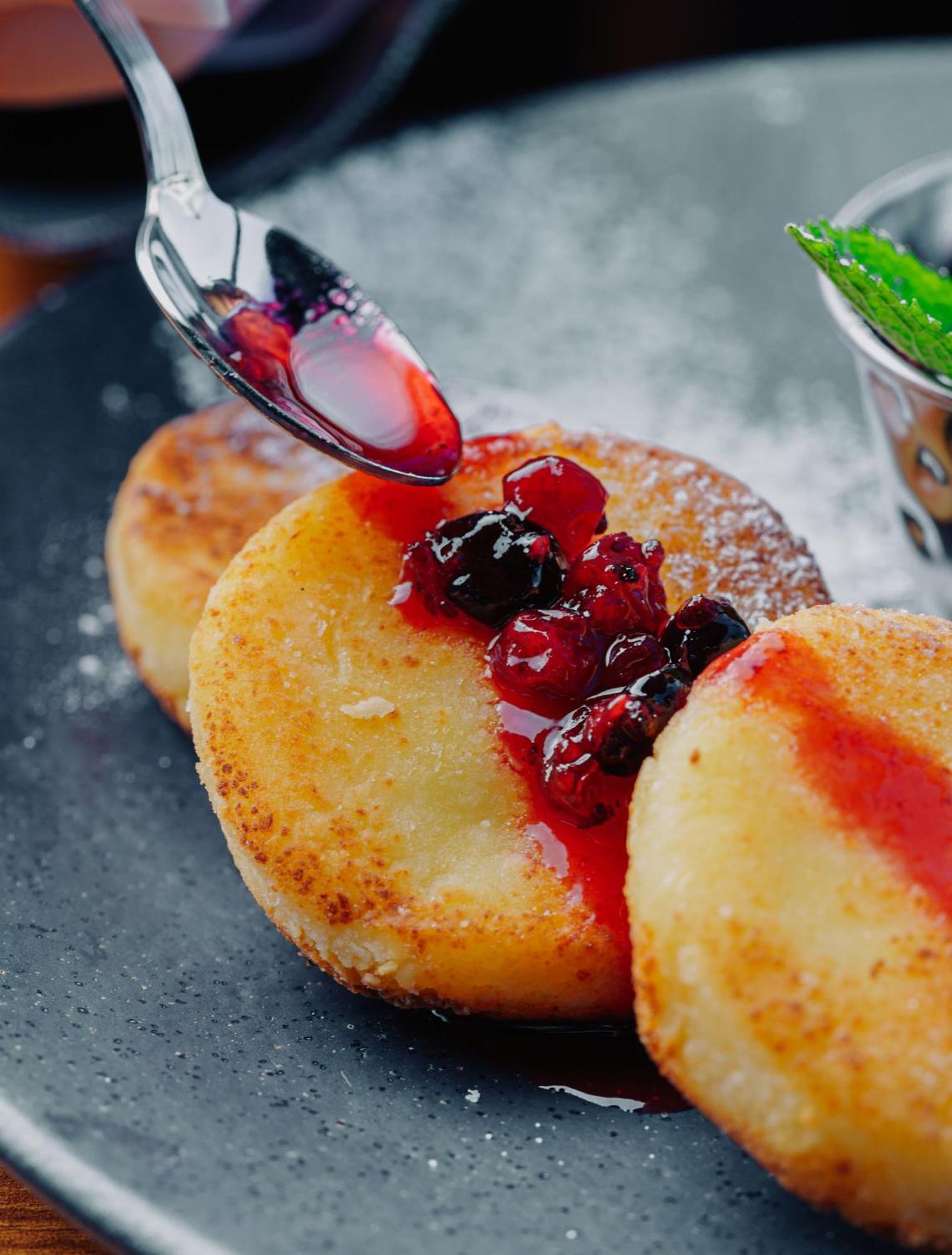 Tapis Rouge Design Boutique Hotel Batoumi Extérieur photo Poffertjes with jam